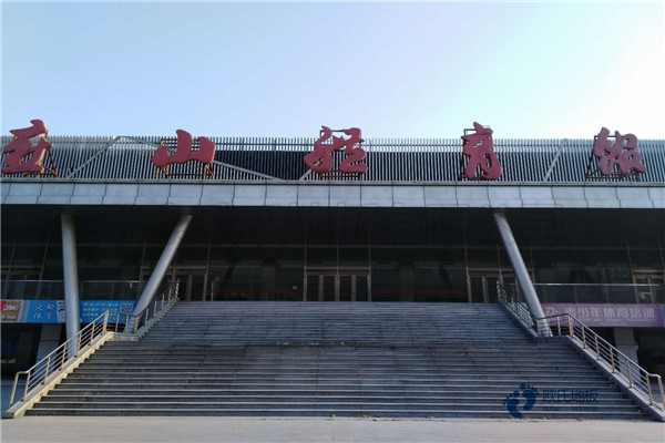比賽場館籃球場木地板多少錢