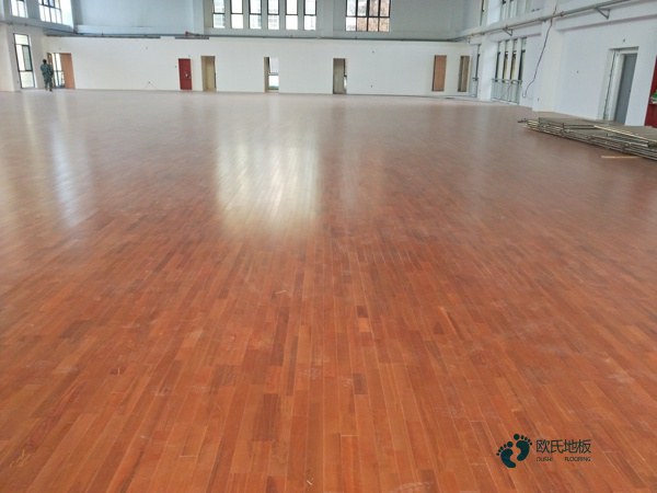 訓練場館怎么維修？籃球館木地板