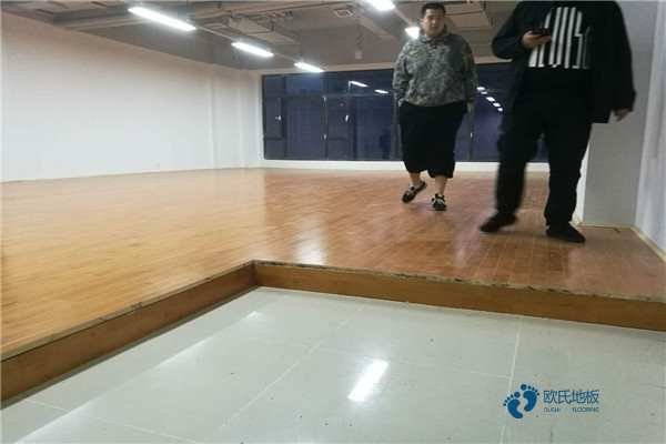 22厚排球館木地板造價(jià)是的多少？