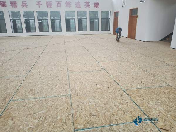 指接板體育運(yùn)動(dòng)地板板式龍骨結(jié)構(gòu)